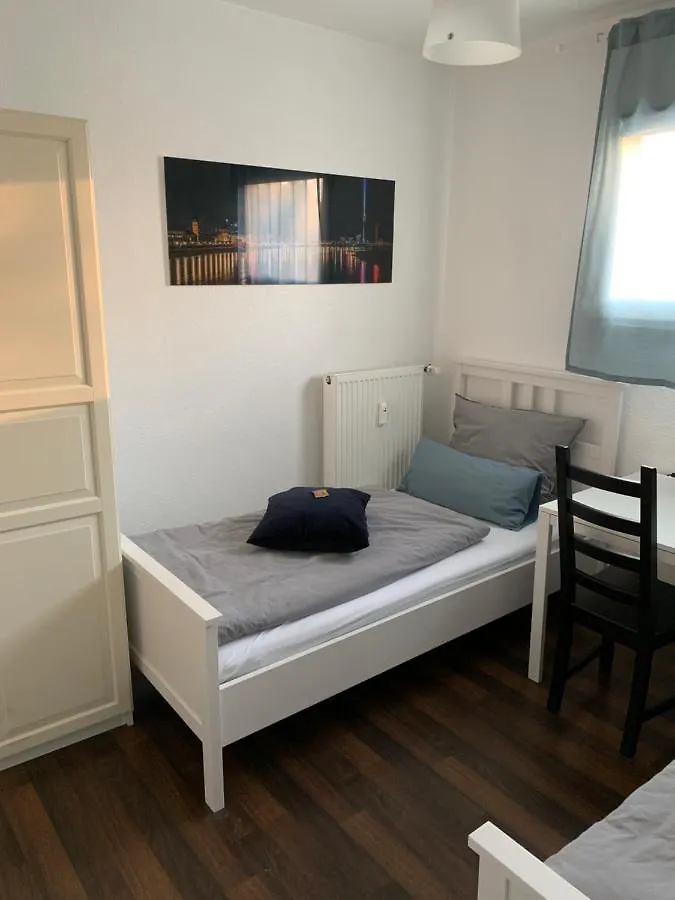 뒤셀도르프 Zum Armen Mann B&B 2*,