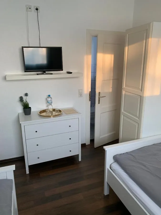 뒤셀도르프 Zum Armen Mann B&B