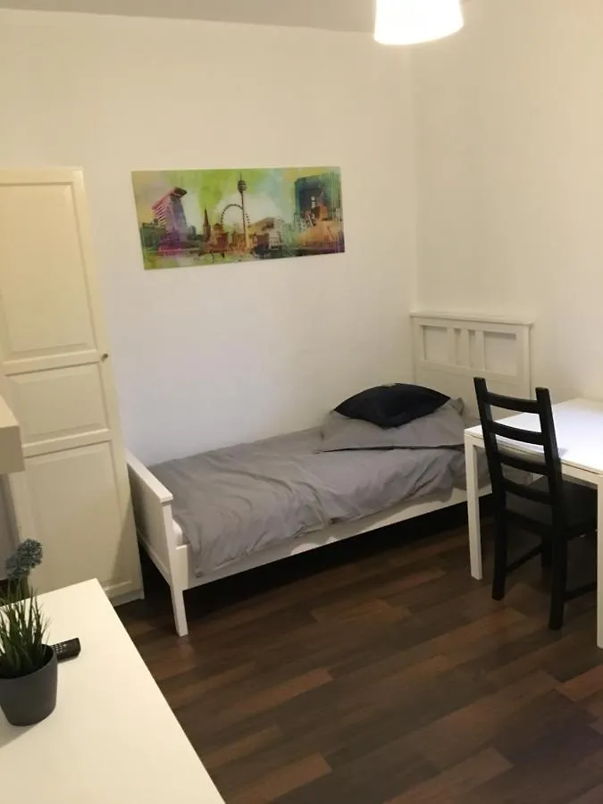 Zum Armen Mann Bed & Breakfast Dusseldorf