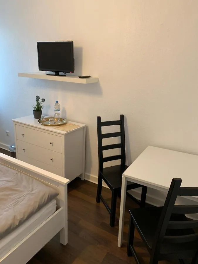 Zum Armen Mann Bed & Breakfast Dusseldorf Germany
